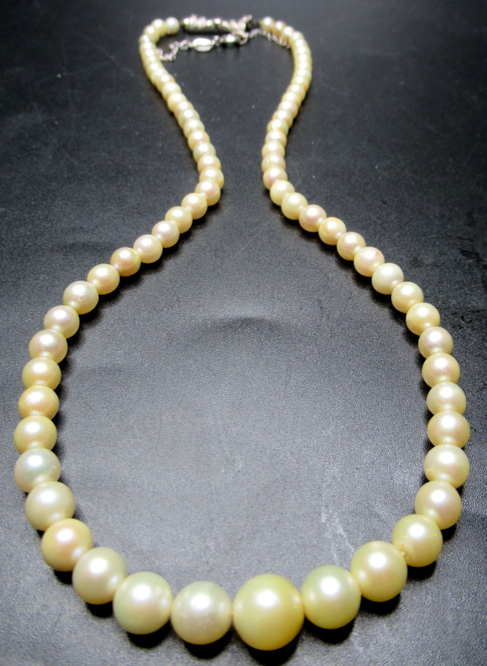 9K White Gold Genuine Pearl Gemstone Clasp Antique Necklace in Original Box!