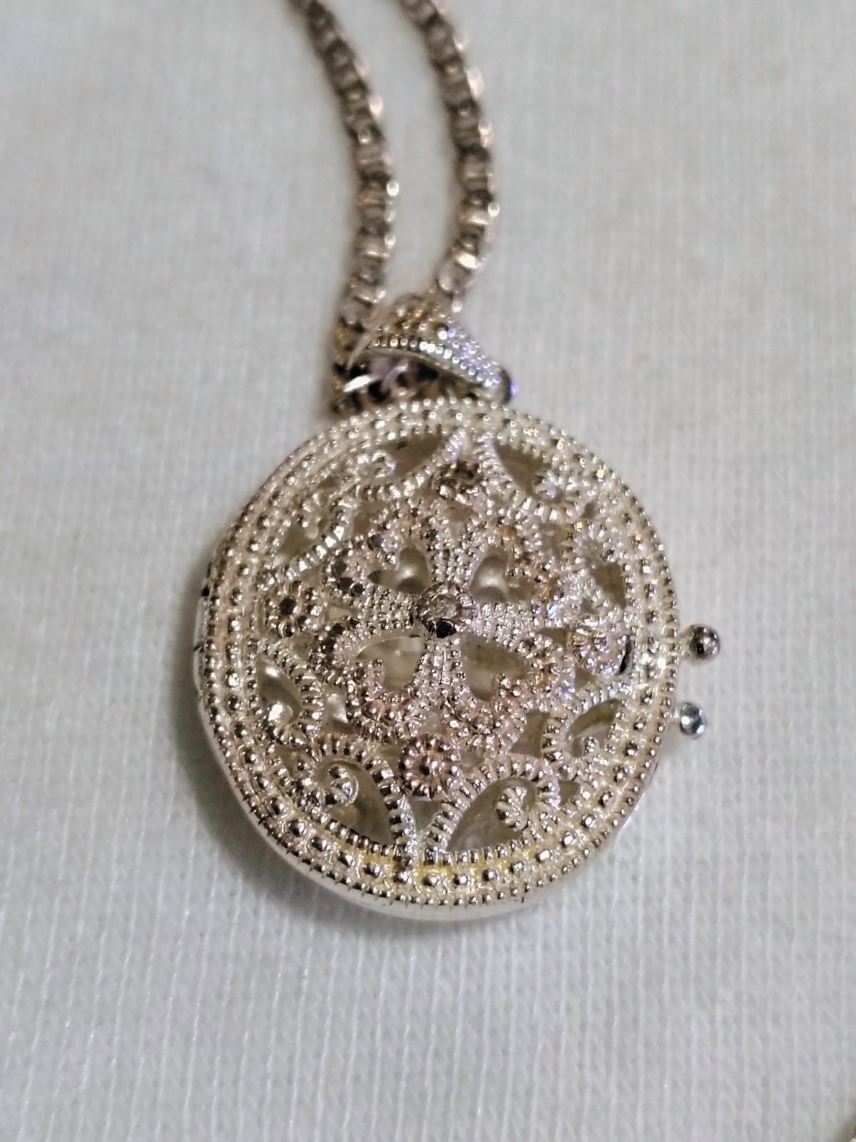 Sterling Silver 925 Filigree Clover Locket Pendant Necklace 20″ Lucky Four Leaf