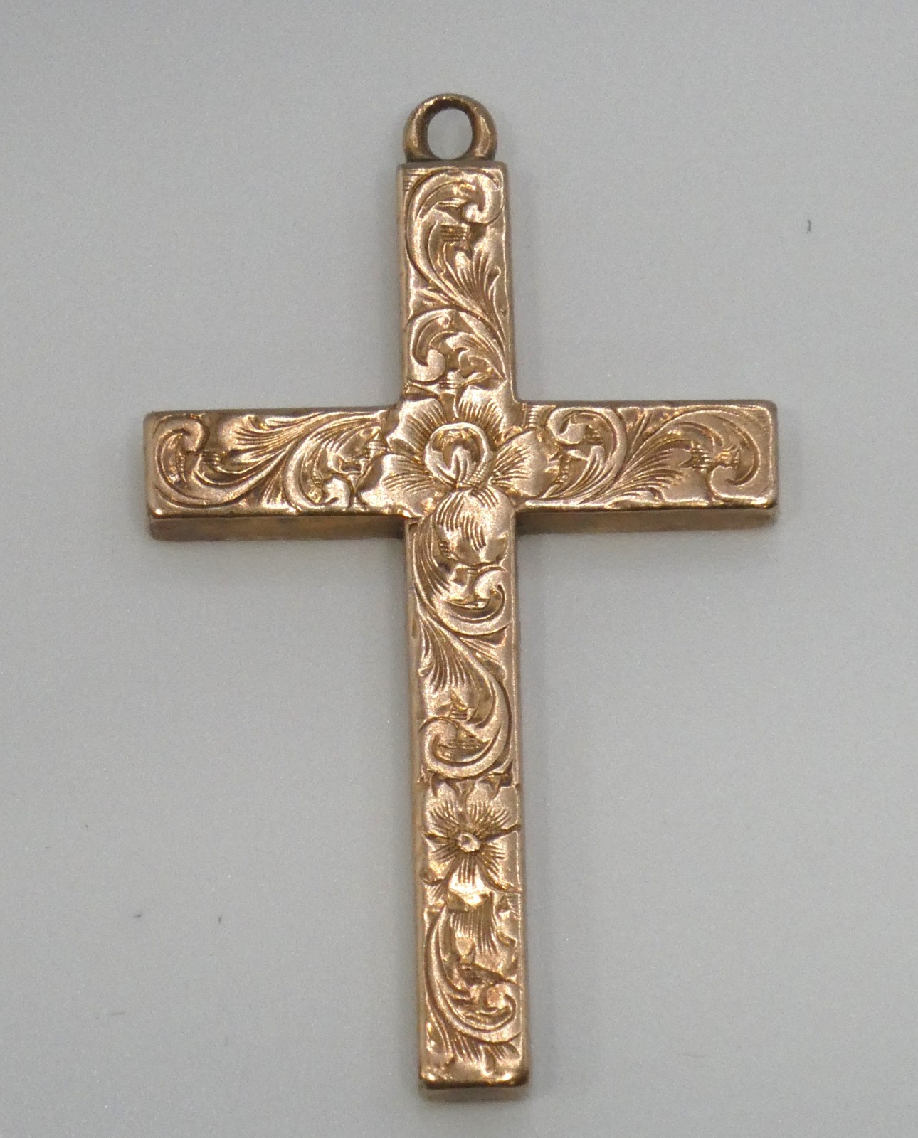 Vtg 10K Rose Gold Victorian Etched Engraved Cross Pendant 2.09g 1 1/2″ Catholic