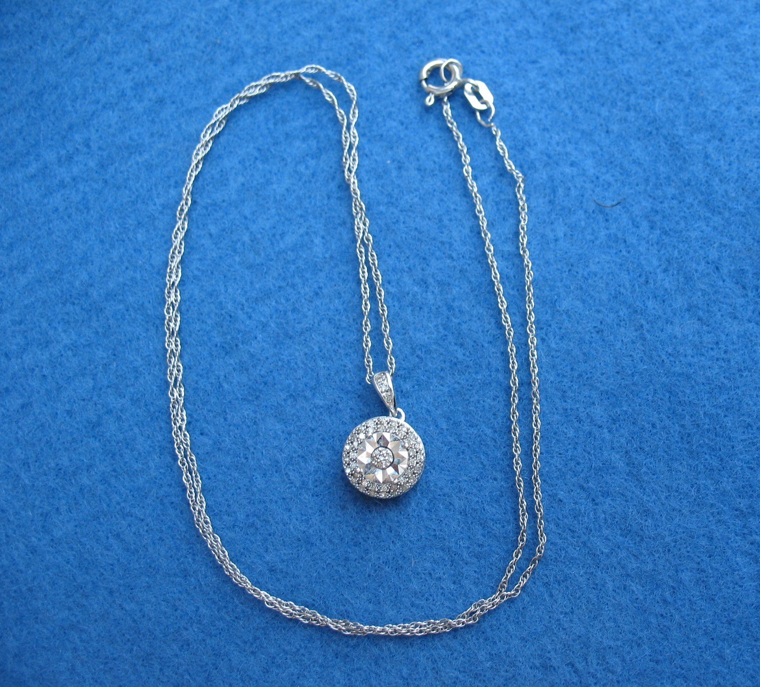 Fine Sterling Silver Diamond Pendant Necklace Italy SLD 18″L