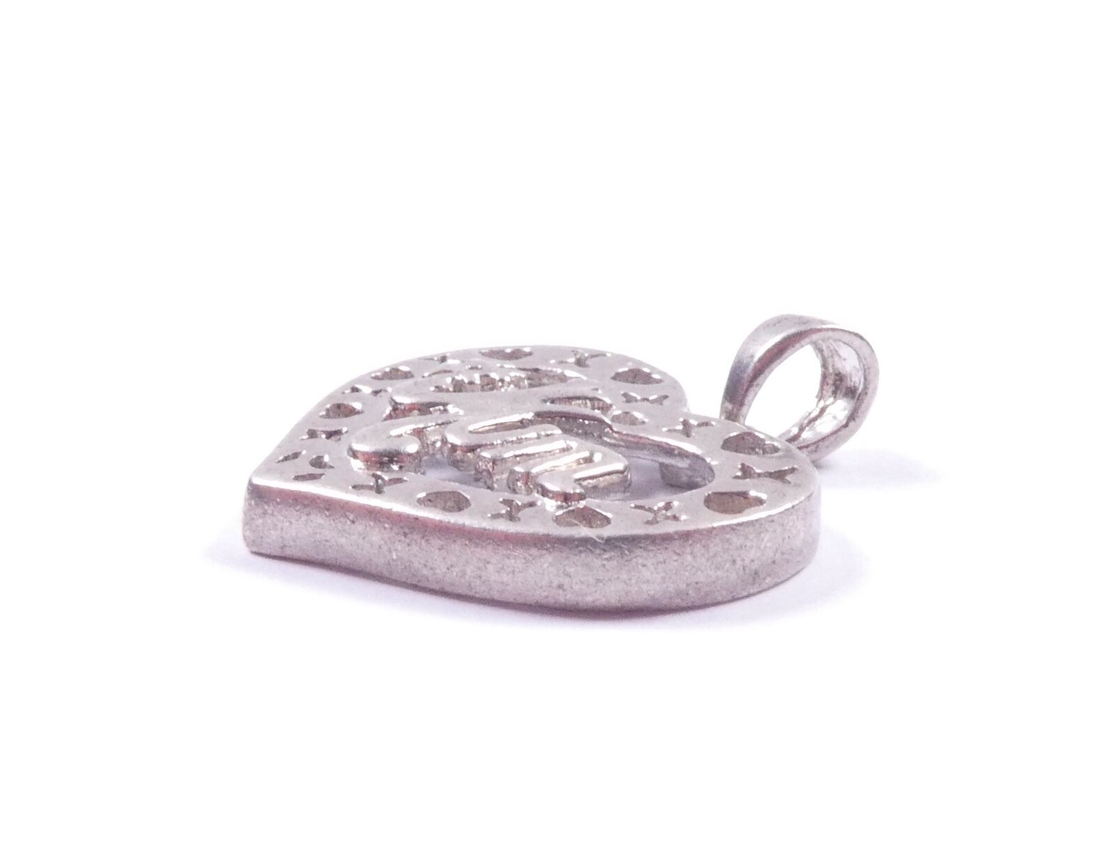 Mum Love Heart Pendant 925 Sterling Silver 2.5cm x 2cm