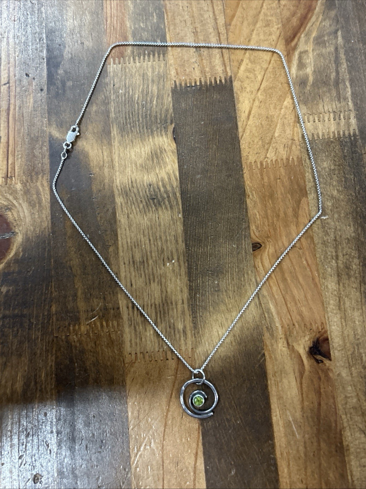 18.25” Italian Sterling Silver Box Chain Peridot Spiral Pendant Necklace 5.12 G