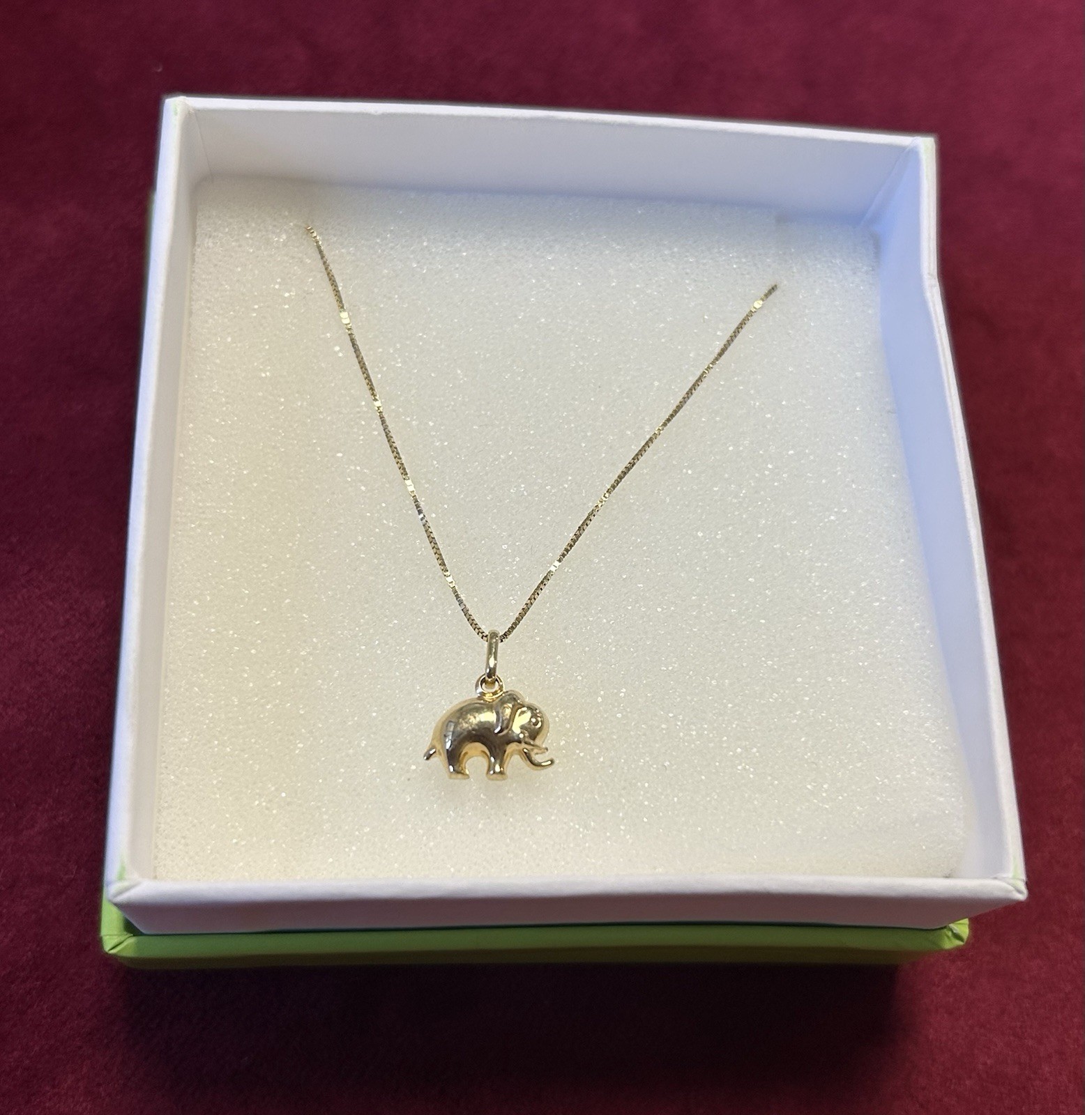 9ct Gold 45cm Elephant Solid Pendant & Chain Necklace In Original Packaging 1.2g