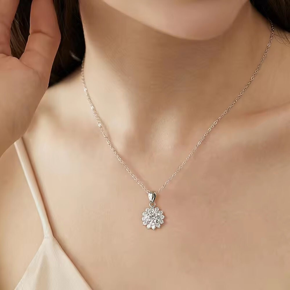 1.50 Ctw D/FL Brilliant Moissanite 14K White Gold Over Sun Flower Necklace 18″