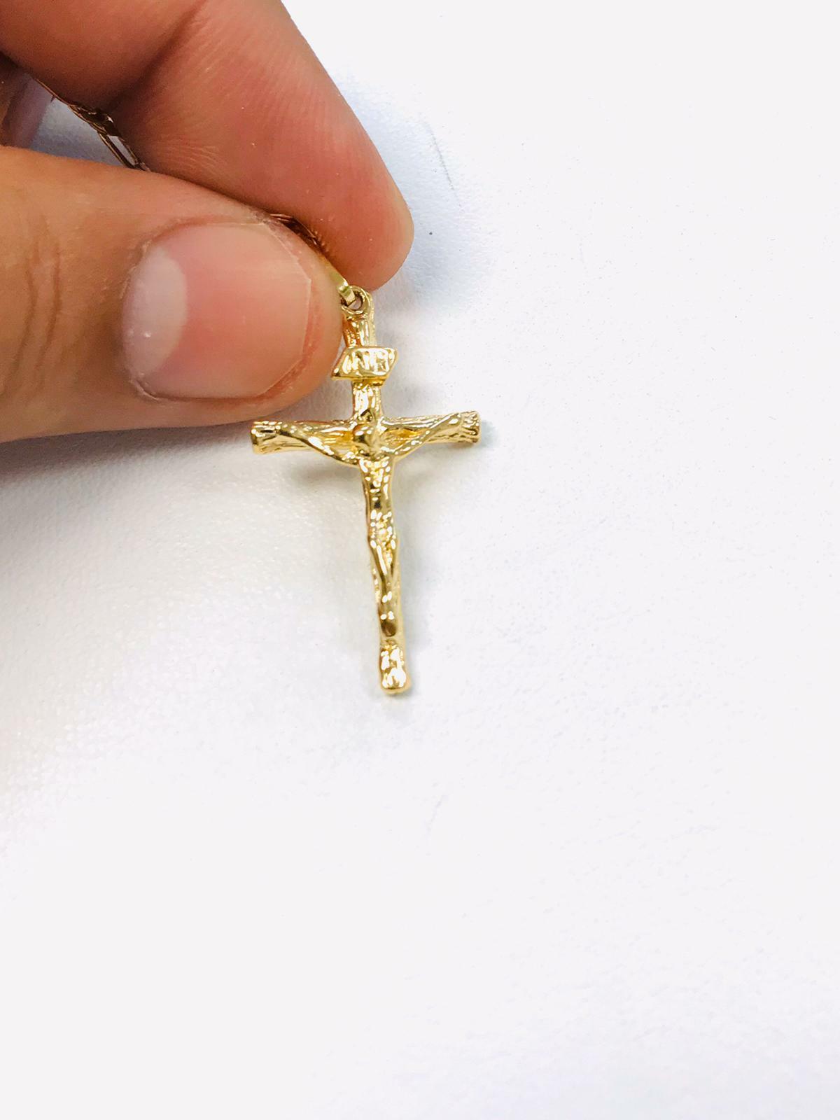 Rustic Cross Necklace 14K Gold F Crucifix Pendant Figaro Link Chain 20″ Womens