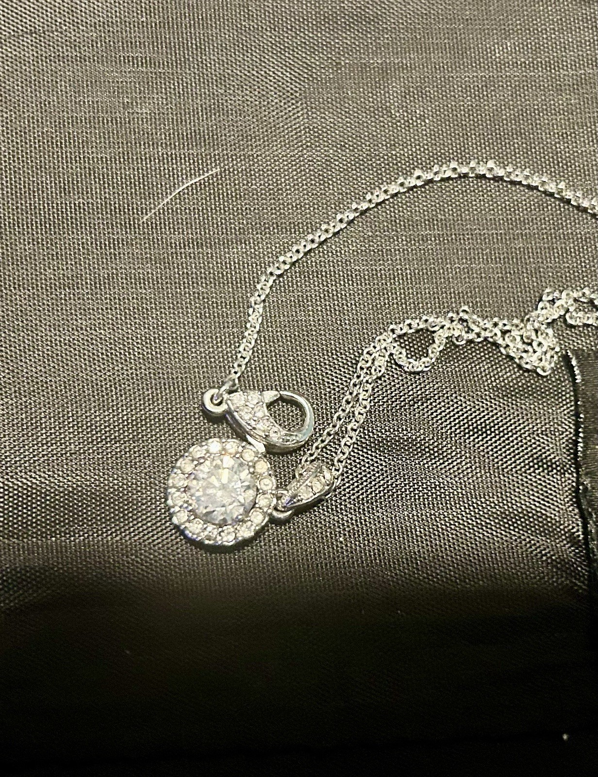 14k White Gold Round Diamond Halo Pendant Necklace Oval Link Chain Lobster