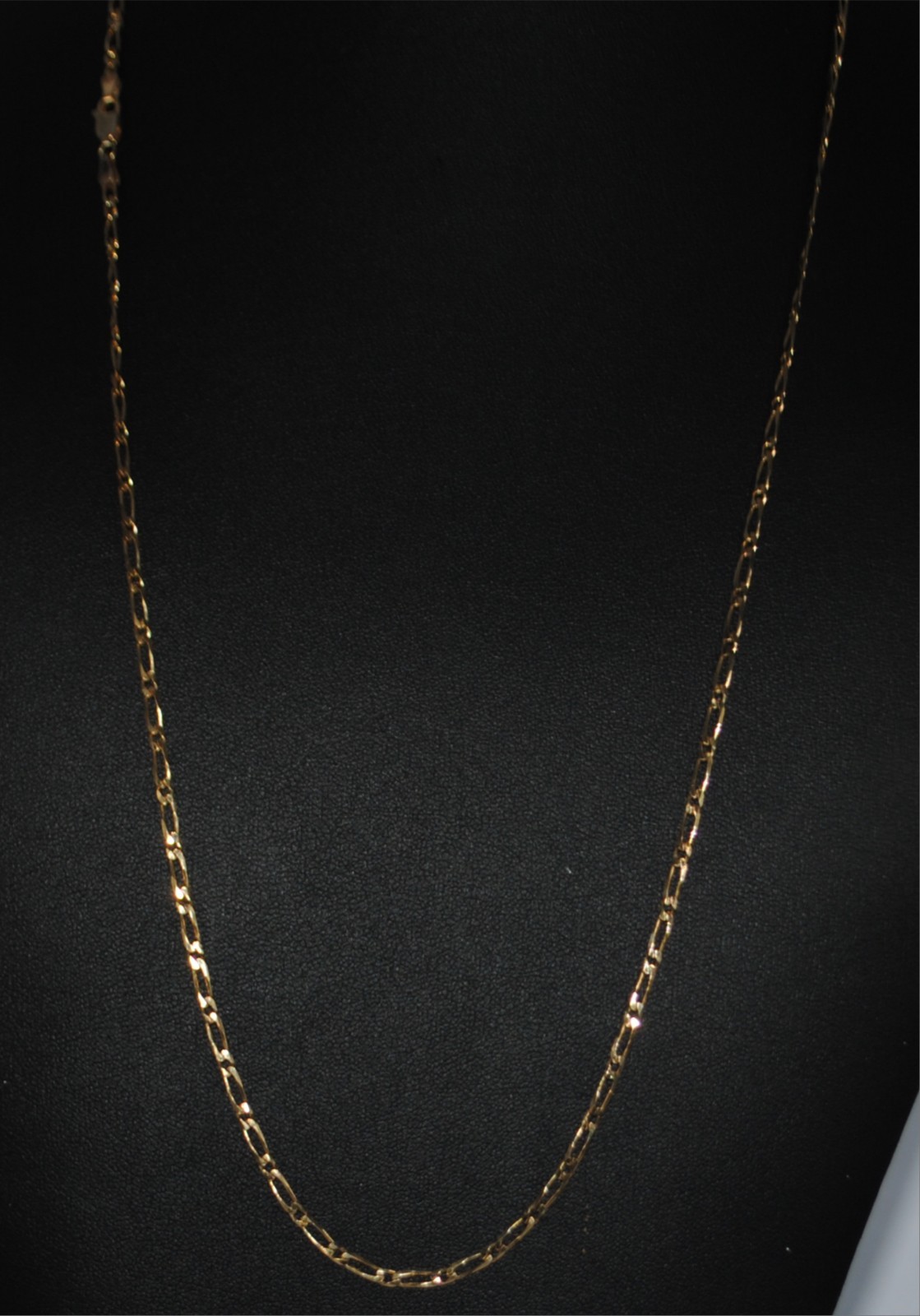 9ct Yellow Gold Figaro Link Chain 8.49GM, 70cm (FREE AUSTRALIA-Wide POST)