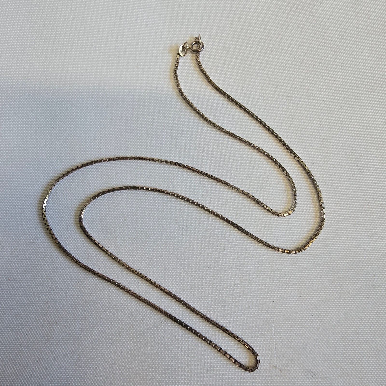 Sterling Silver Necklace 6.72g Fine Jewelry 23.5″ Box Chain Spring Ring