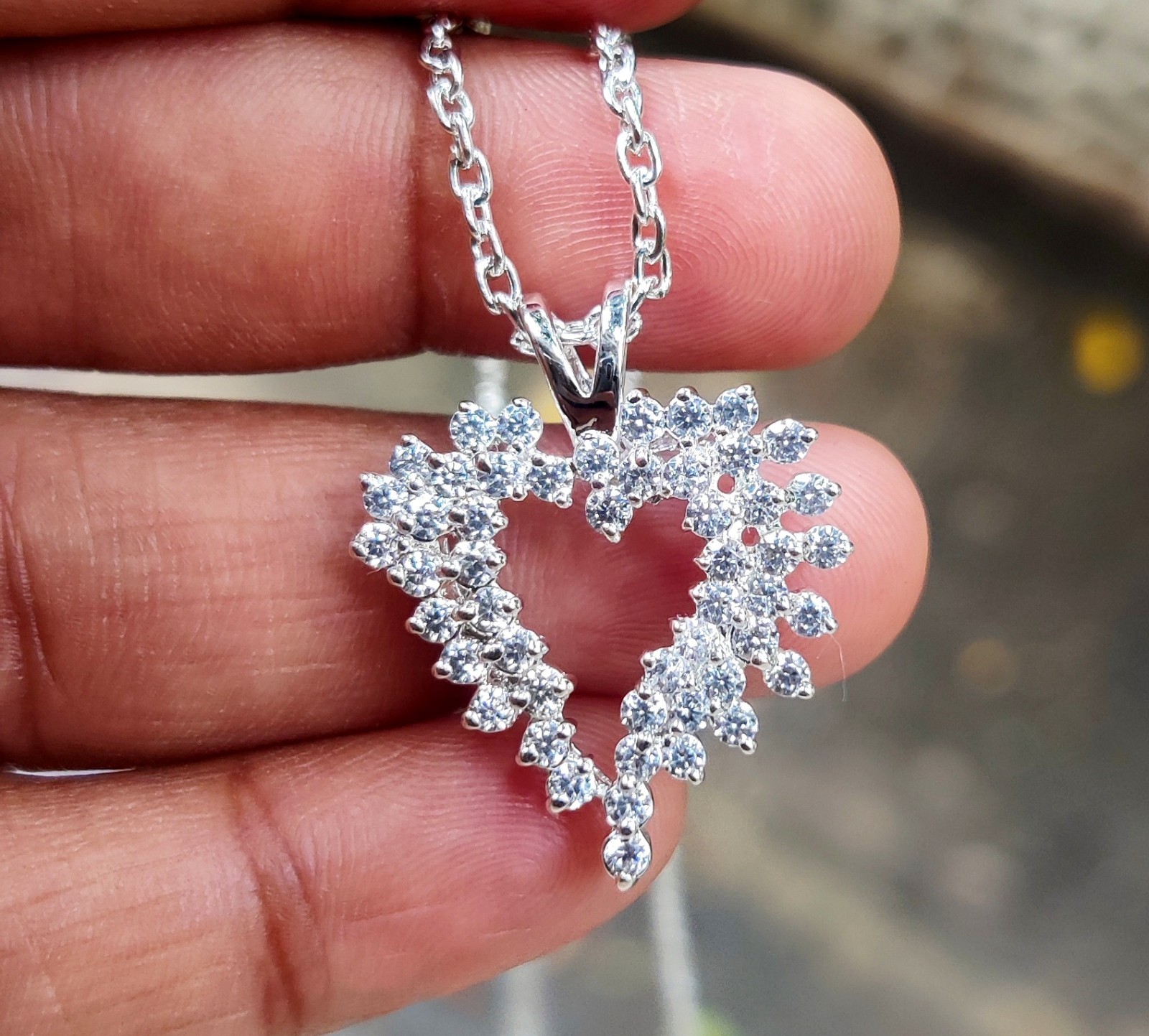 2Ct Round Cut Real Moissanite Cluster Heart Shape Pendant 14k White Gold Plated