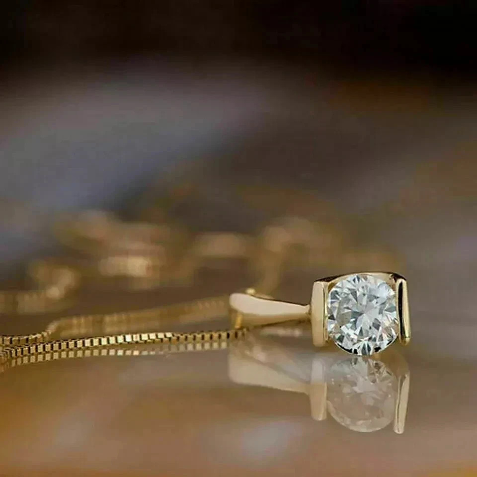14K Yellow Gold Plated 1 Ct Round Cut Moissanite Solitaire Pendant Necklace 18″