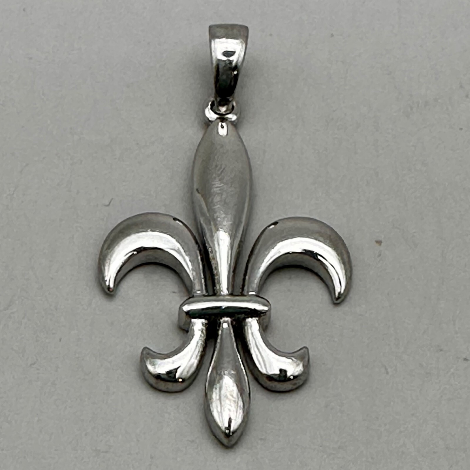 Fleur-De-Lis Pendant For Necklace Unisex Jewelry 925 Signed IW Sterling Silver