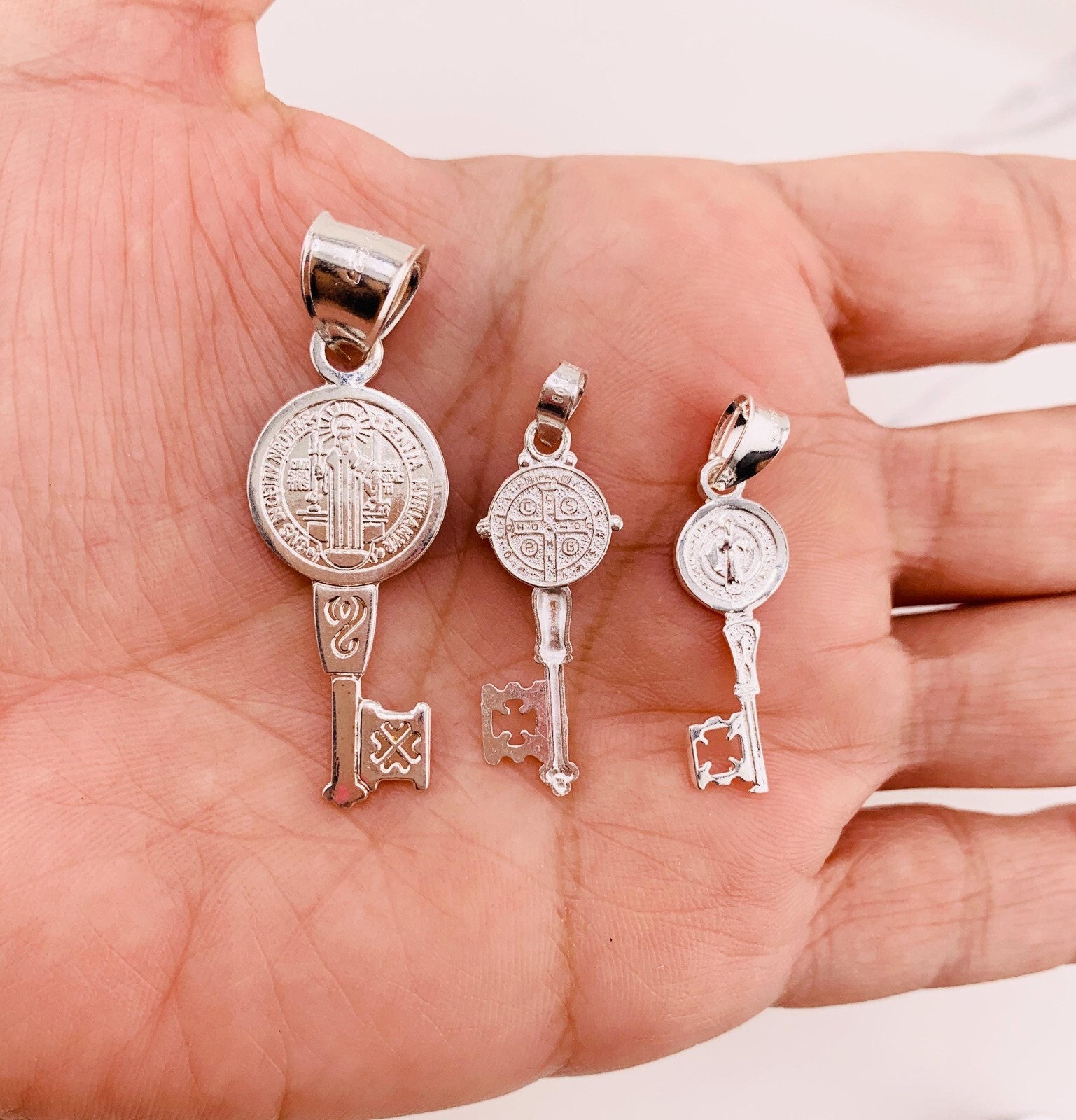 925 Sterling Silver Pendant key rope Saint Benedict – Cadena llave san Benito