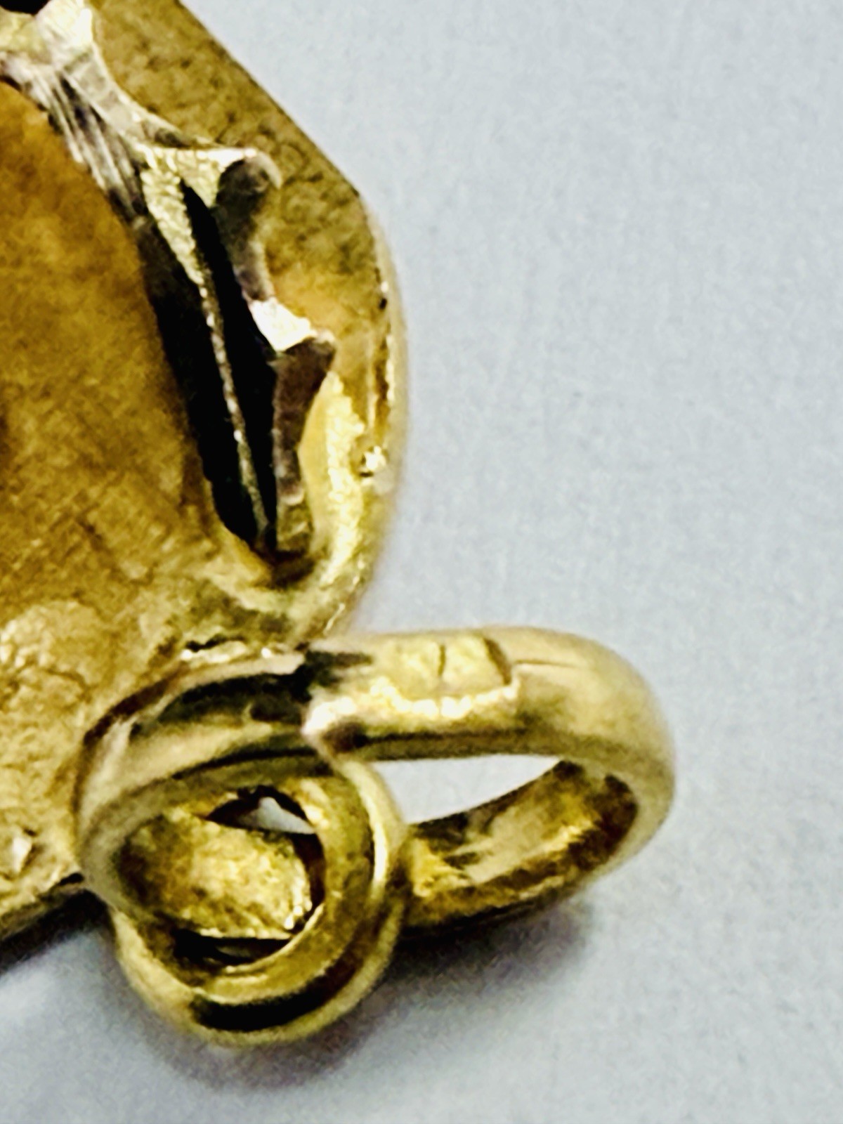18K Solid Yellow Gold Hand Made Egyptian Scarab Charm. ~ 2.25 Grams