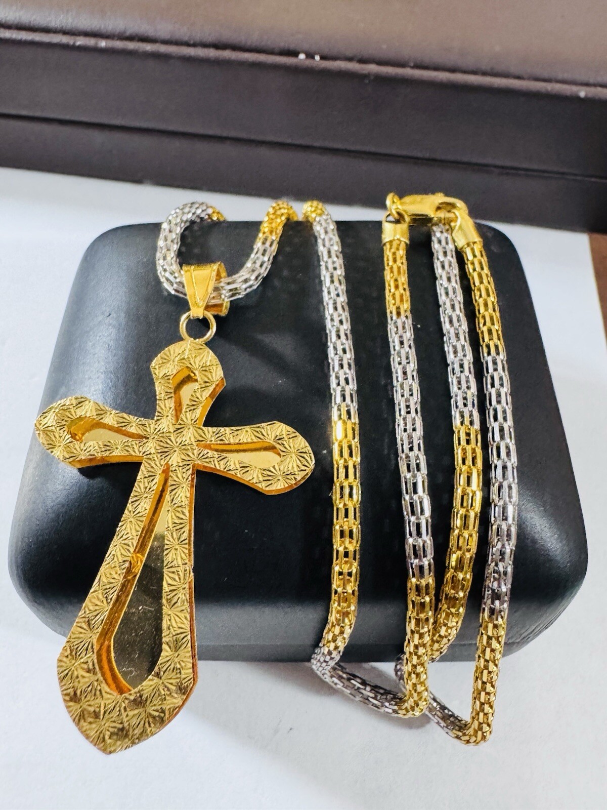 22C 22K 916 Fine Real Gold 21.5”/22” Long Cross Necklace 14.8g 3mm Mens-Womens