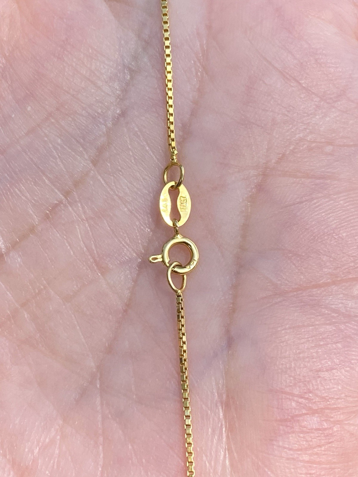 Solid 14K Yellow Gold 0.8mm Box Chain Necklace, 18 Inches, 2.01 Grams