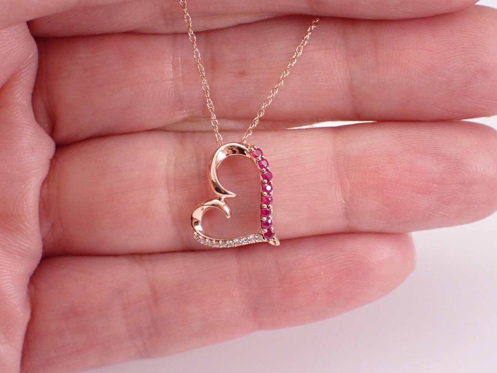 1.40 Ct Round Cut Ruby Moissanite Heart Shape Love Necklace 14K Rose Gold Plated