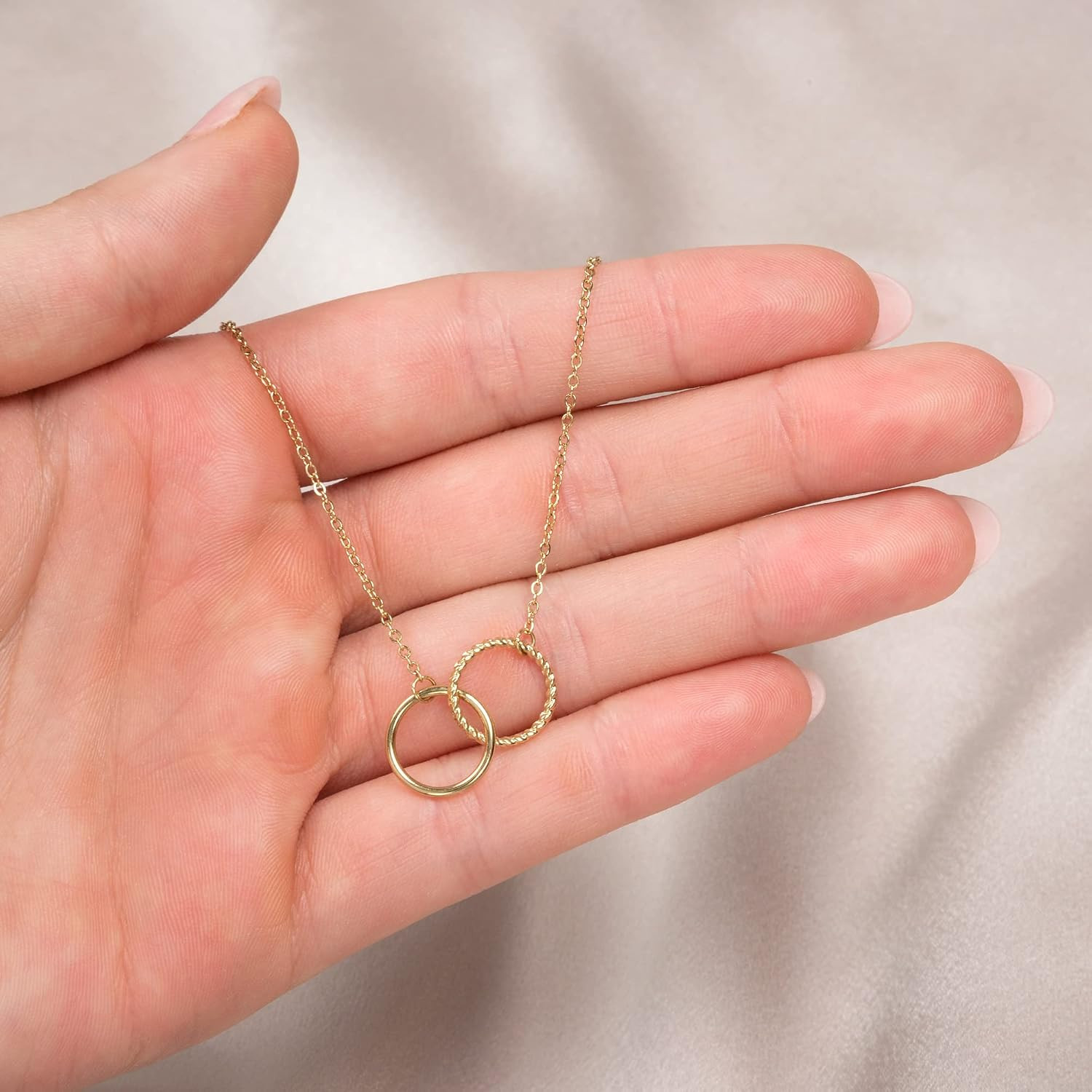 Best Friend Necklaces: Interlocking Circle Open Circle Ster Sterling Silver Chai