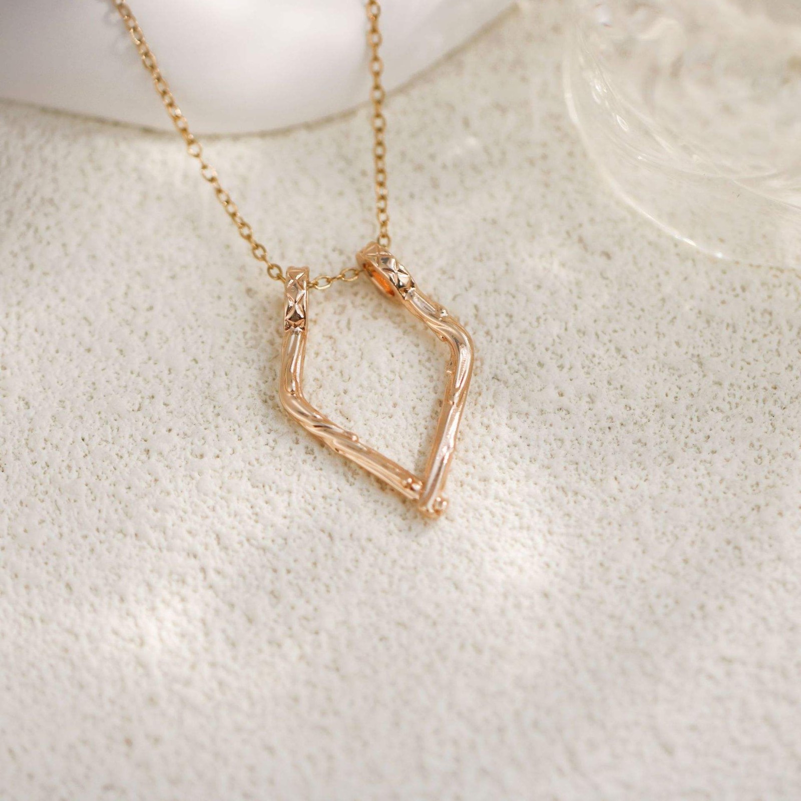 Minimalist Rose Gold Ring Holder Open Frame Pendant Modern Women’s Jewelry Gift
