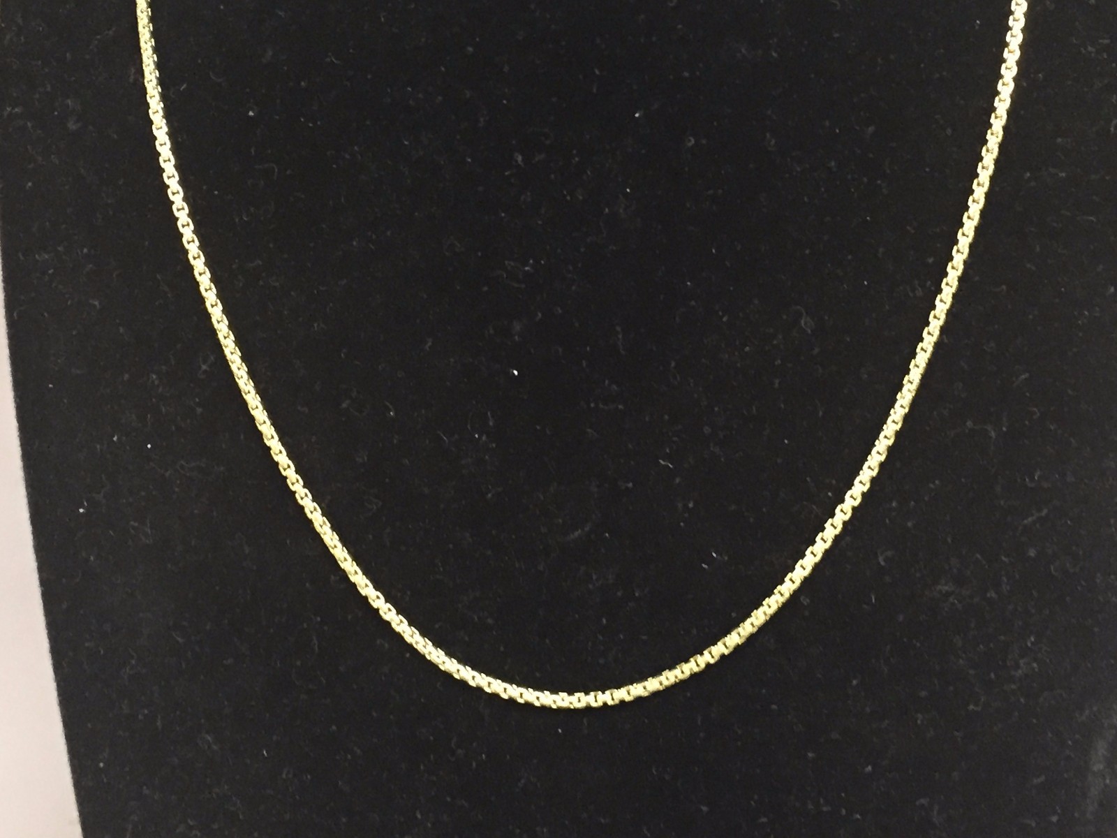 14k Yellow Gold 18″ Round Box Link Pendant Chain/Necklace 1.3 mm 2 Grams
