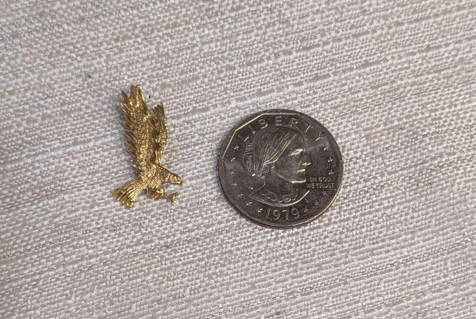 14K Yellow Gold Eagle Bird Charm Pendant 1.21 Grams. Excellent Condition Vintage