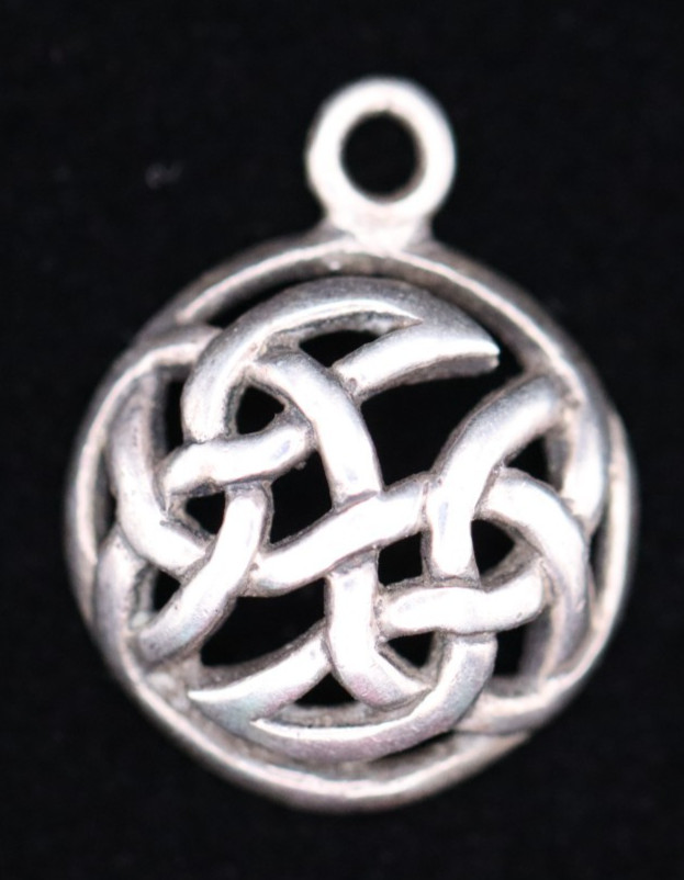 Vintage Sterling Silver Celtic Infinity Protection Love Knot Pendant 925 E