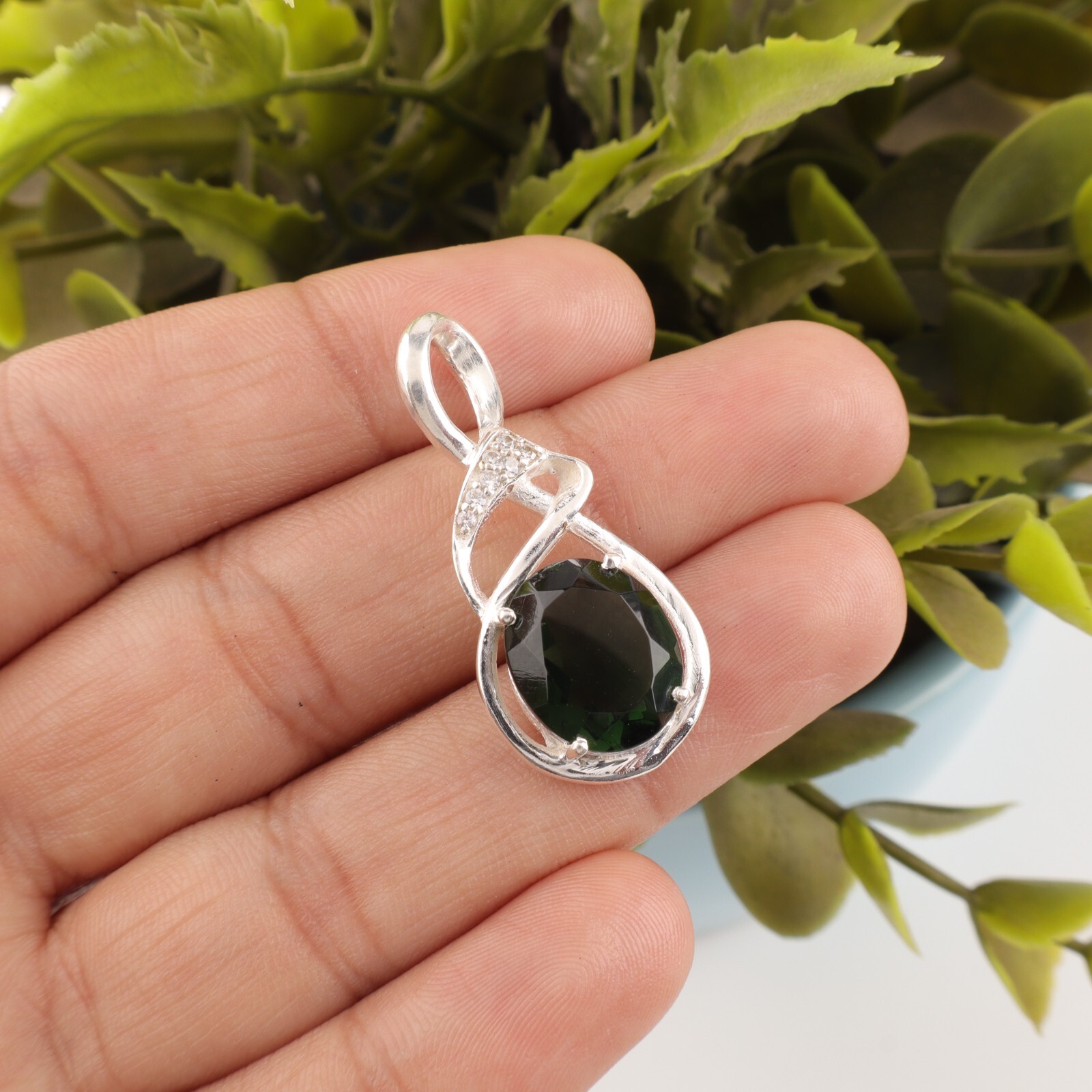 Green Tourmaline Gemstone 925 Sterling Silver Jewelry Zircon Chain Pendant1.22″