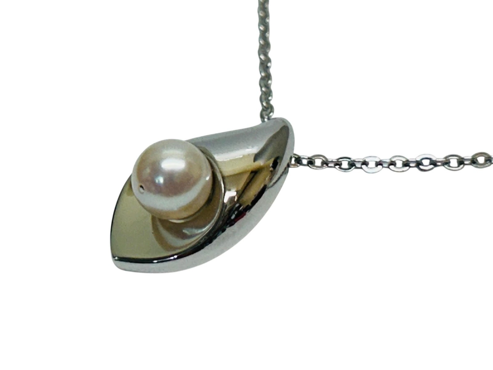 Tasaki Akoya Pearl Necklace Sterling Silver Teardrop Pendant in Original Box