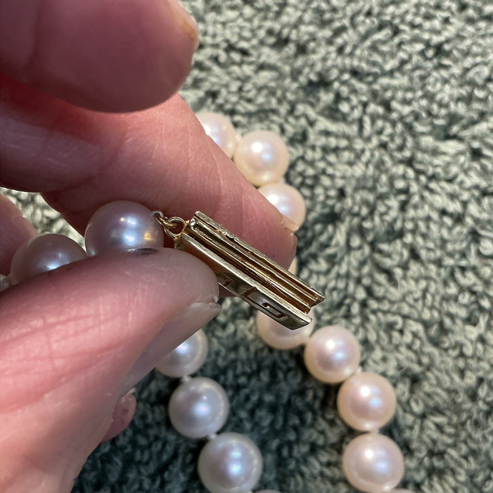 VINTAGE 14 K GOLD 18 INCH PEARL NECKLACE ,@ 7.5 – 8 MM EXCELLENT CONDITION