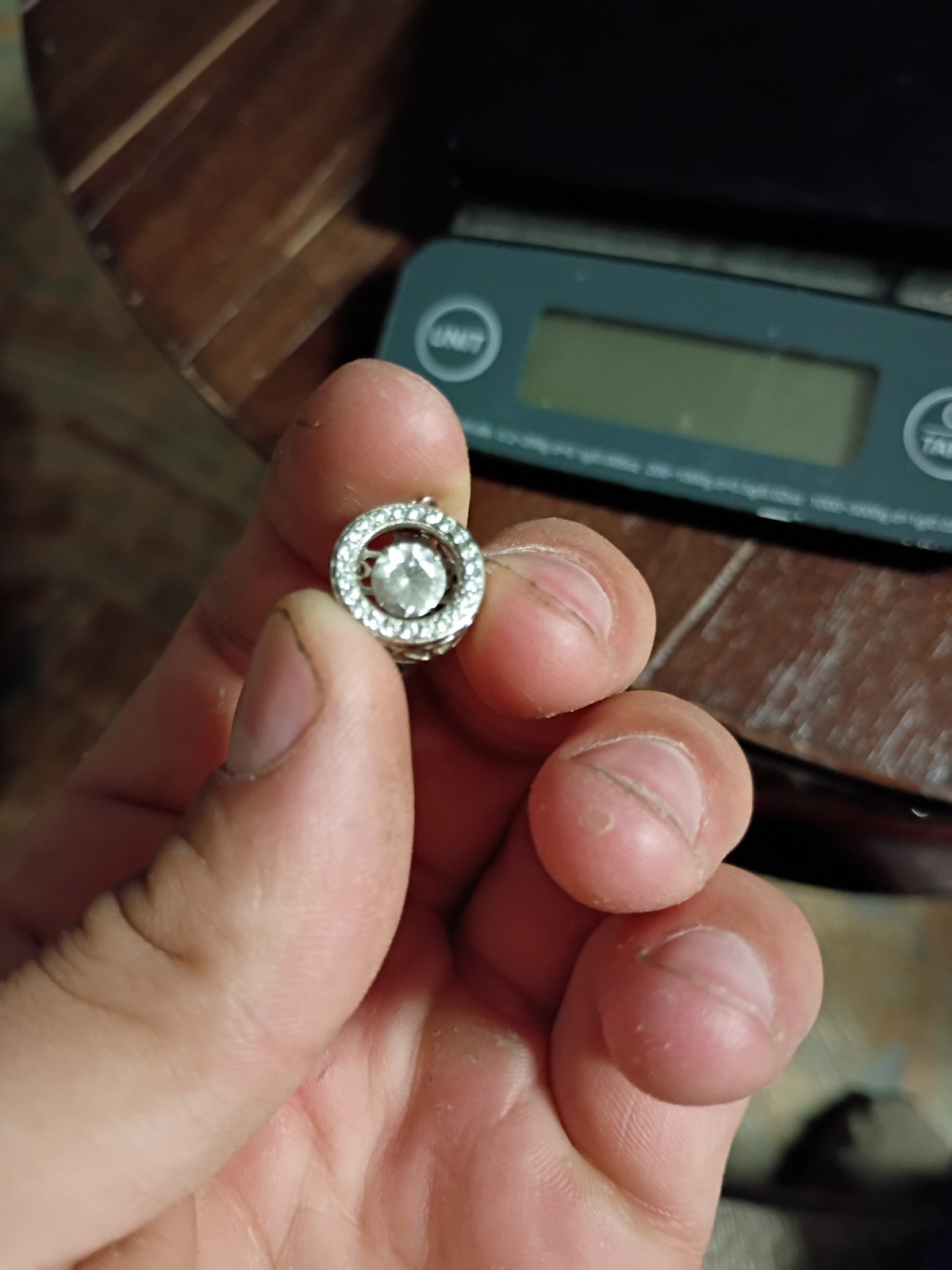 Beautiful Sterling Silver Pendant 2.4g With Simulated Diamonds