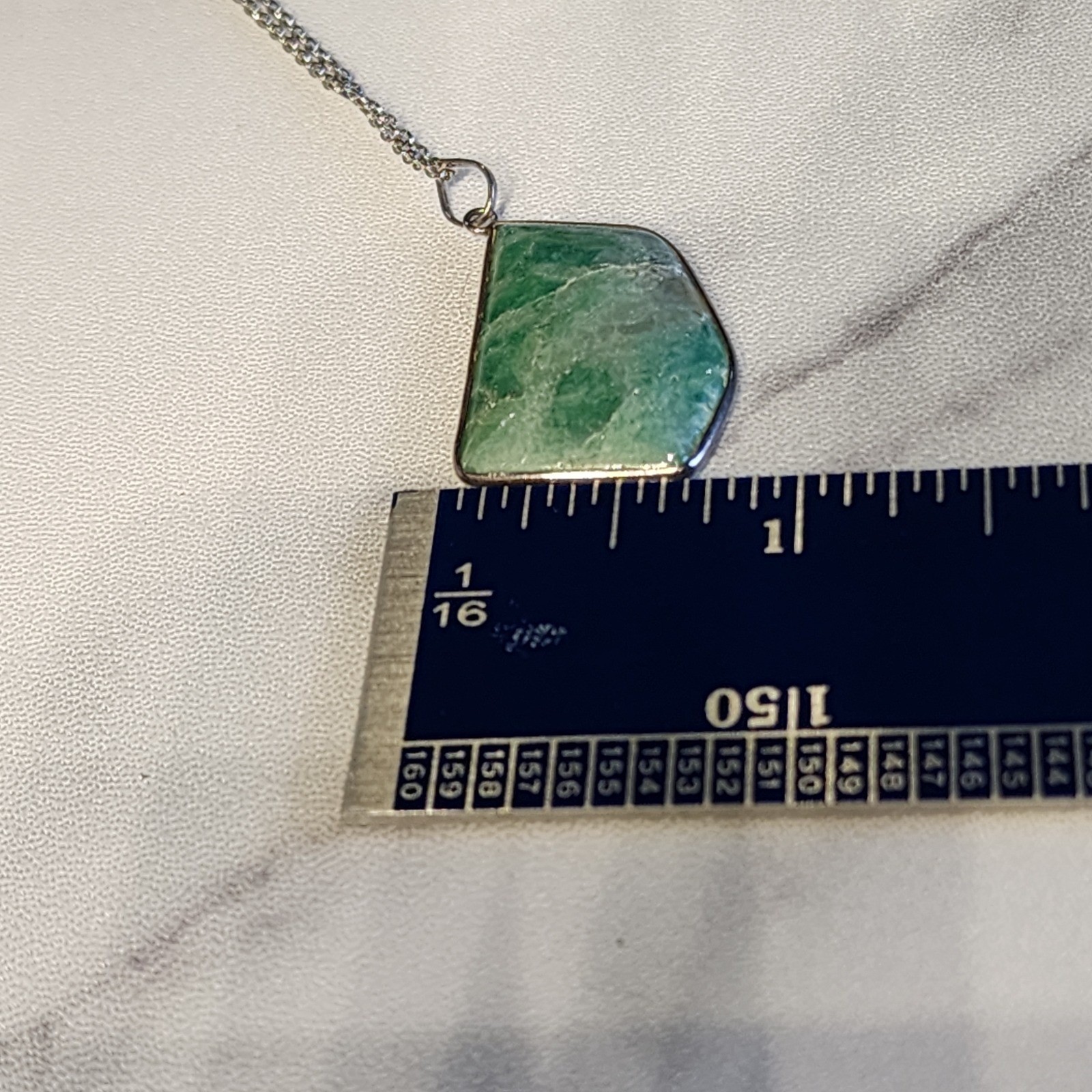 Sterling Silver 925 Green Stone Pendant Necklace Freeform Natural Gem Indonesia