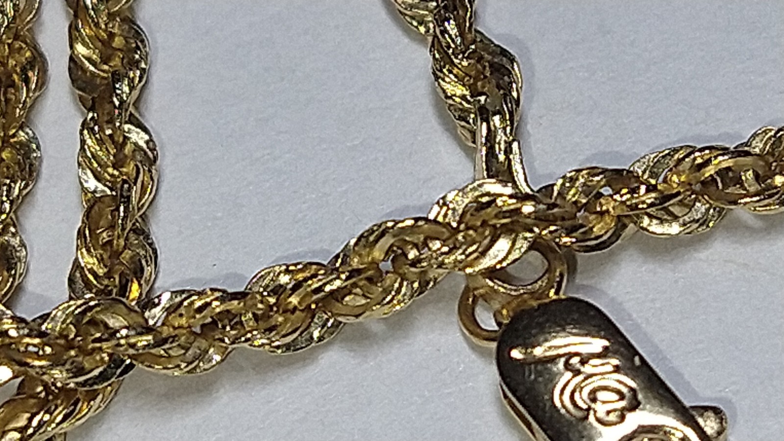 14k gold 2.25mm hollow diamond-cut rope chain necklace 2.37 grams – 18.75″