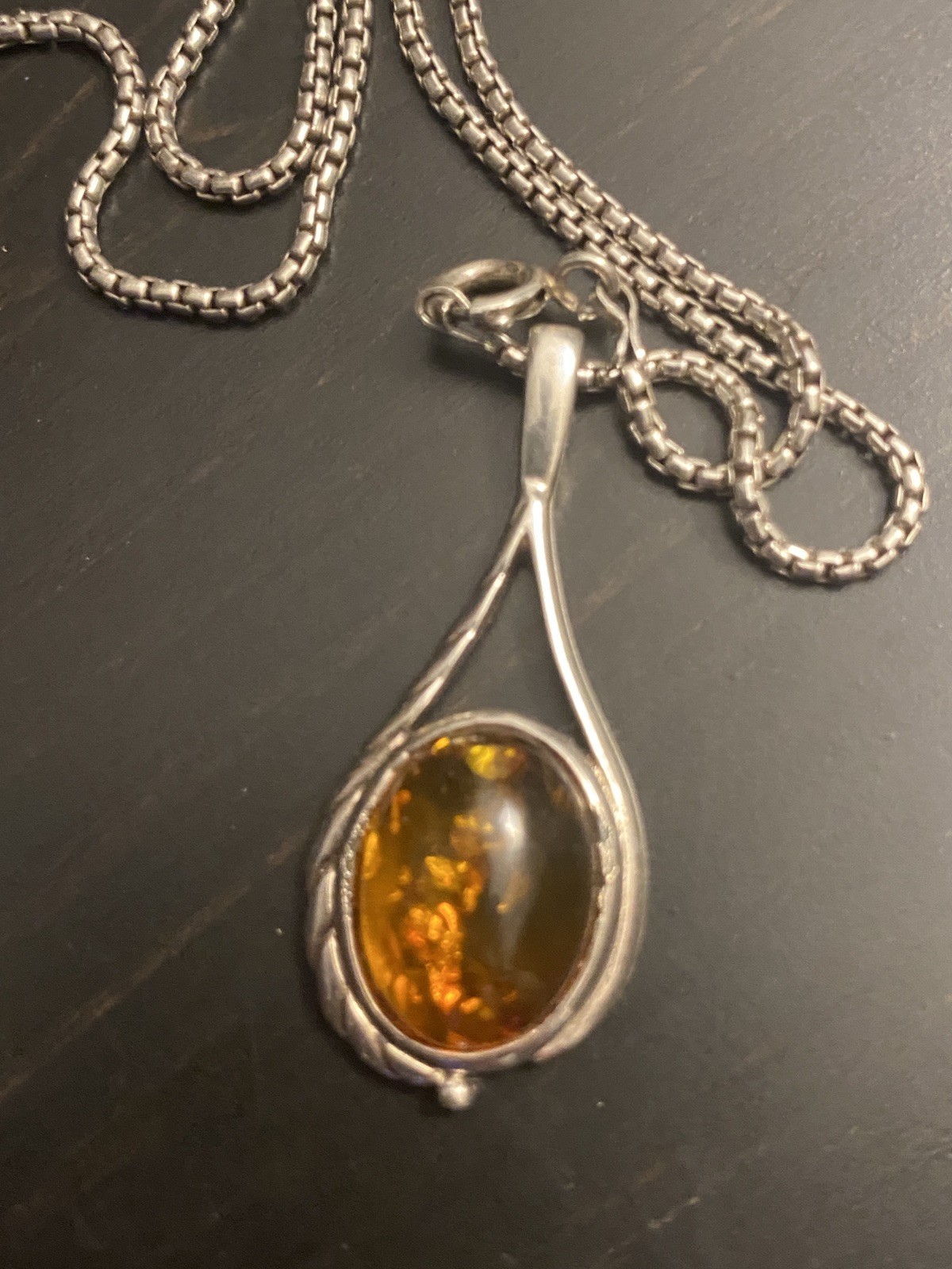 13g Sterling Silver Chain & 925 Baltic Amber Pendant