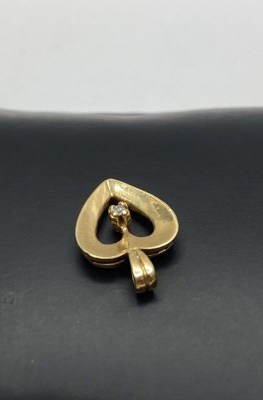 14k Yellow Gold Melee Diamond Openwork Heart Pendant 16mm 1.33 g