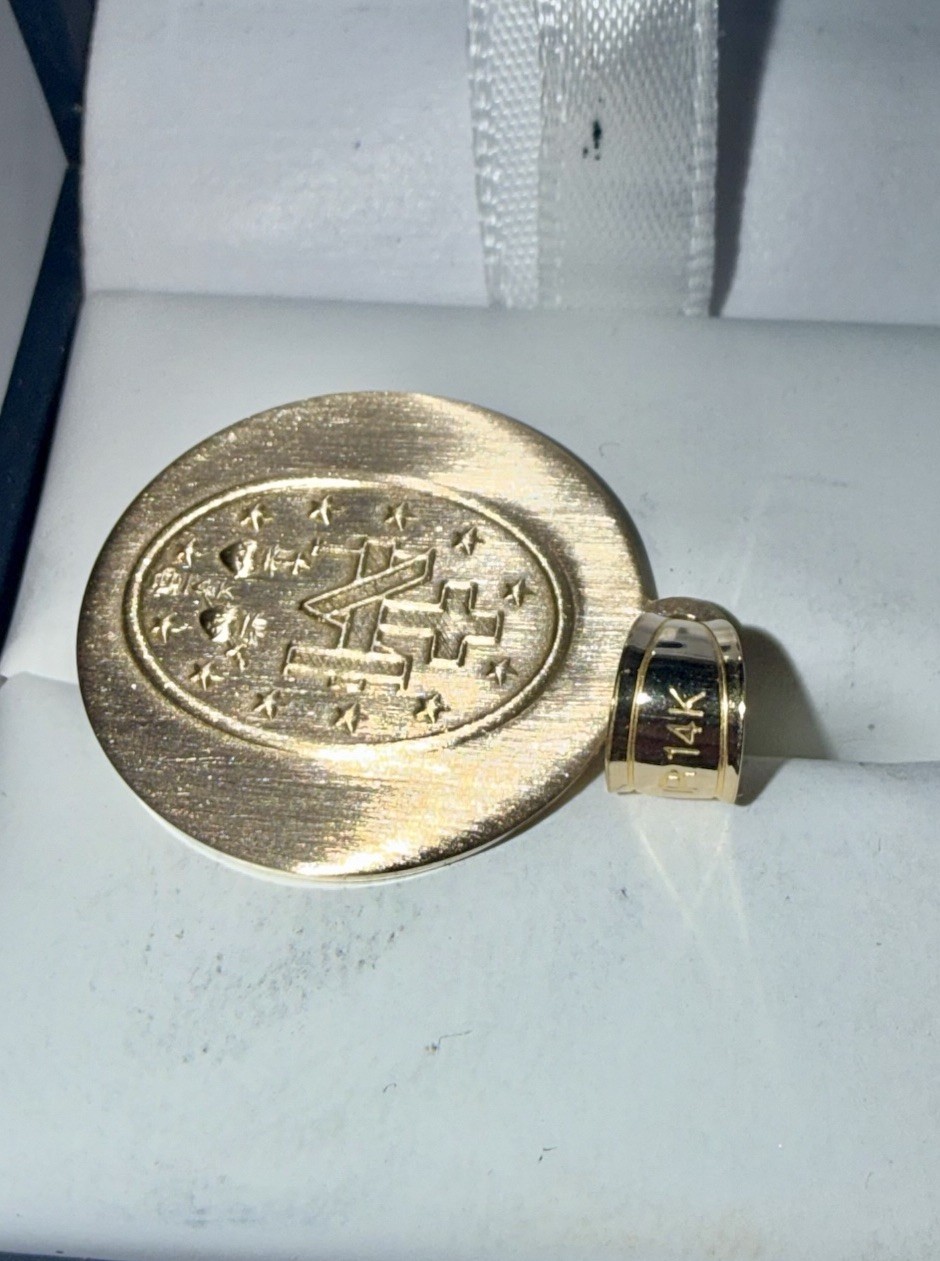 ESTATE Solid 14K Gold Virgin Mary Religious Circle Pendant