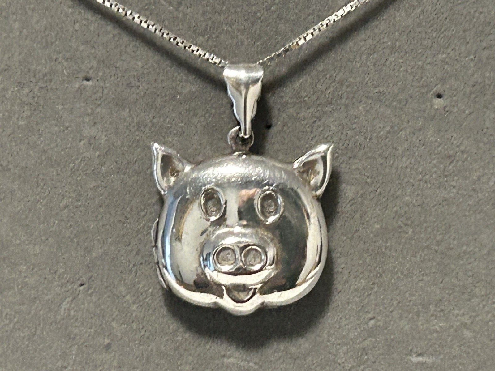 Vintage Sterling Silver Novelty 3D Piggy Photo Locket & Chain (8.85g)