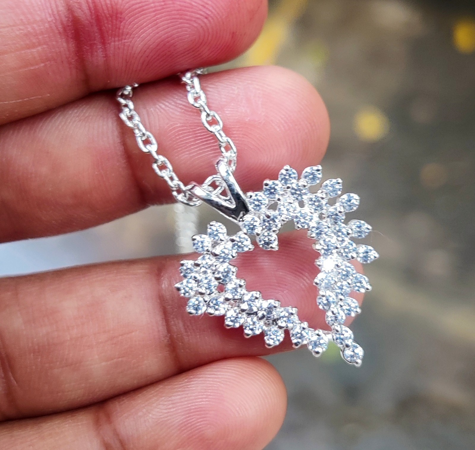 2Ct Round Cut Real Moissanite Cluster Heart Shape Pendant 14k White Gold Plated