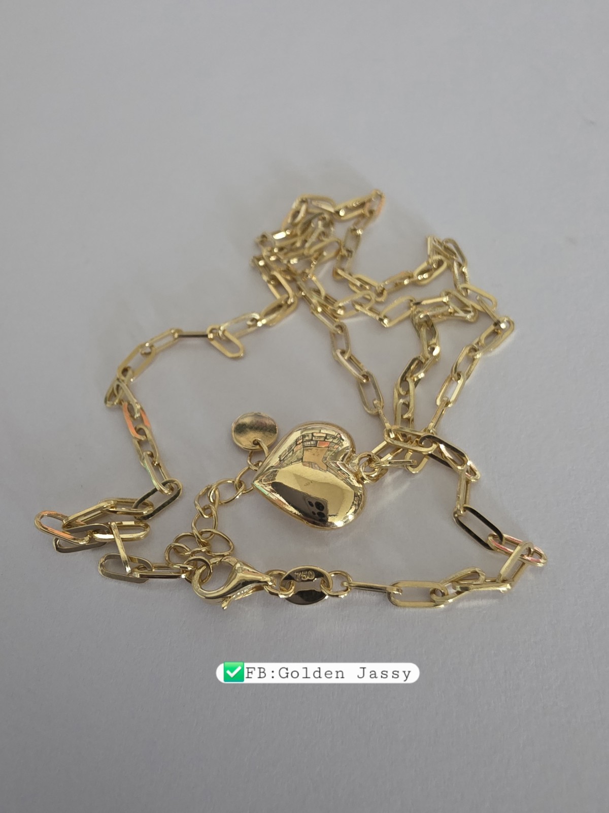 18K Gold PaperClip W/ Small Heart Necklace