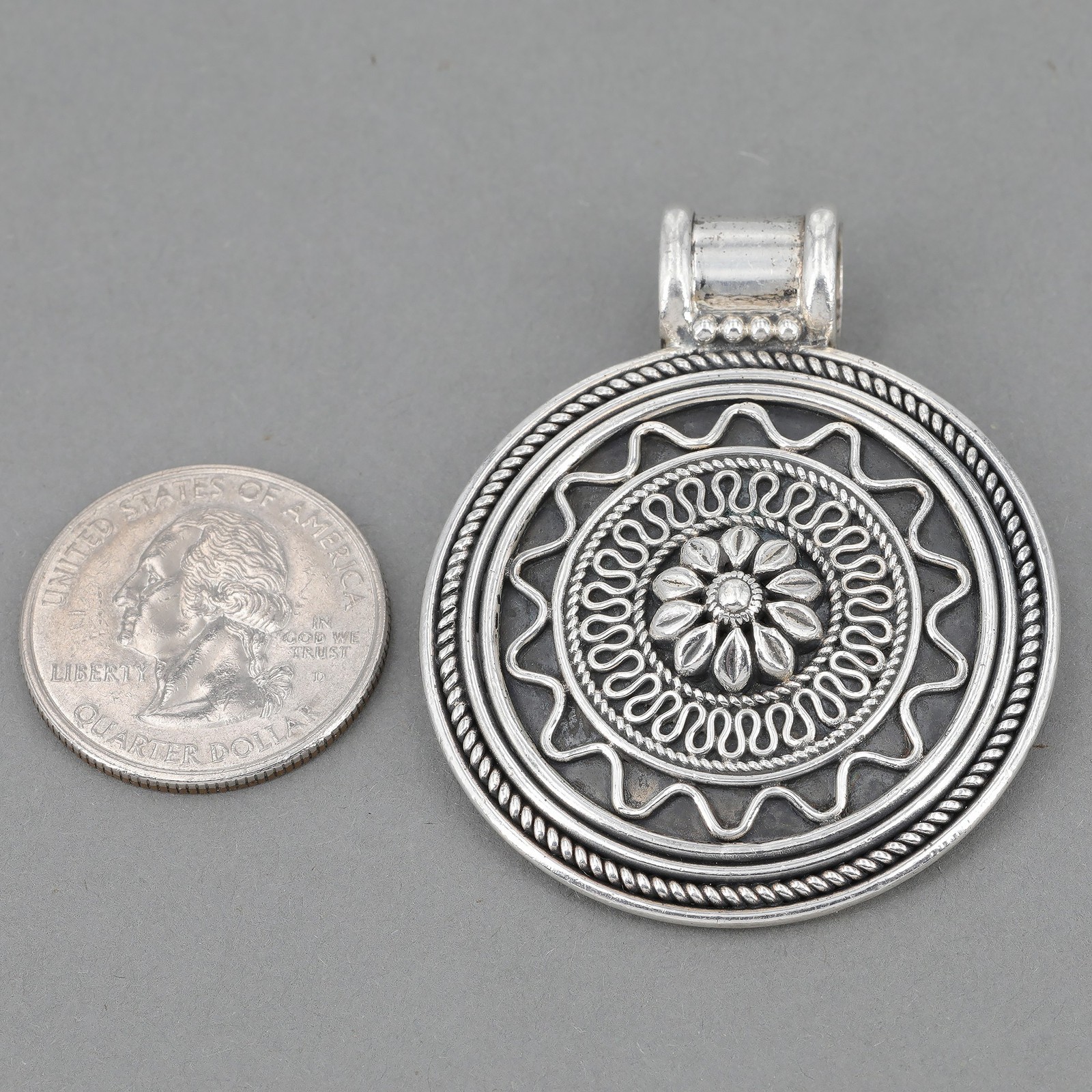 Doug Paulus Treasures of India Sterling Silver Mandala Medallion Pendant 18.8 g