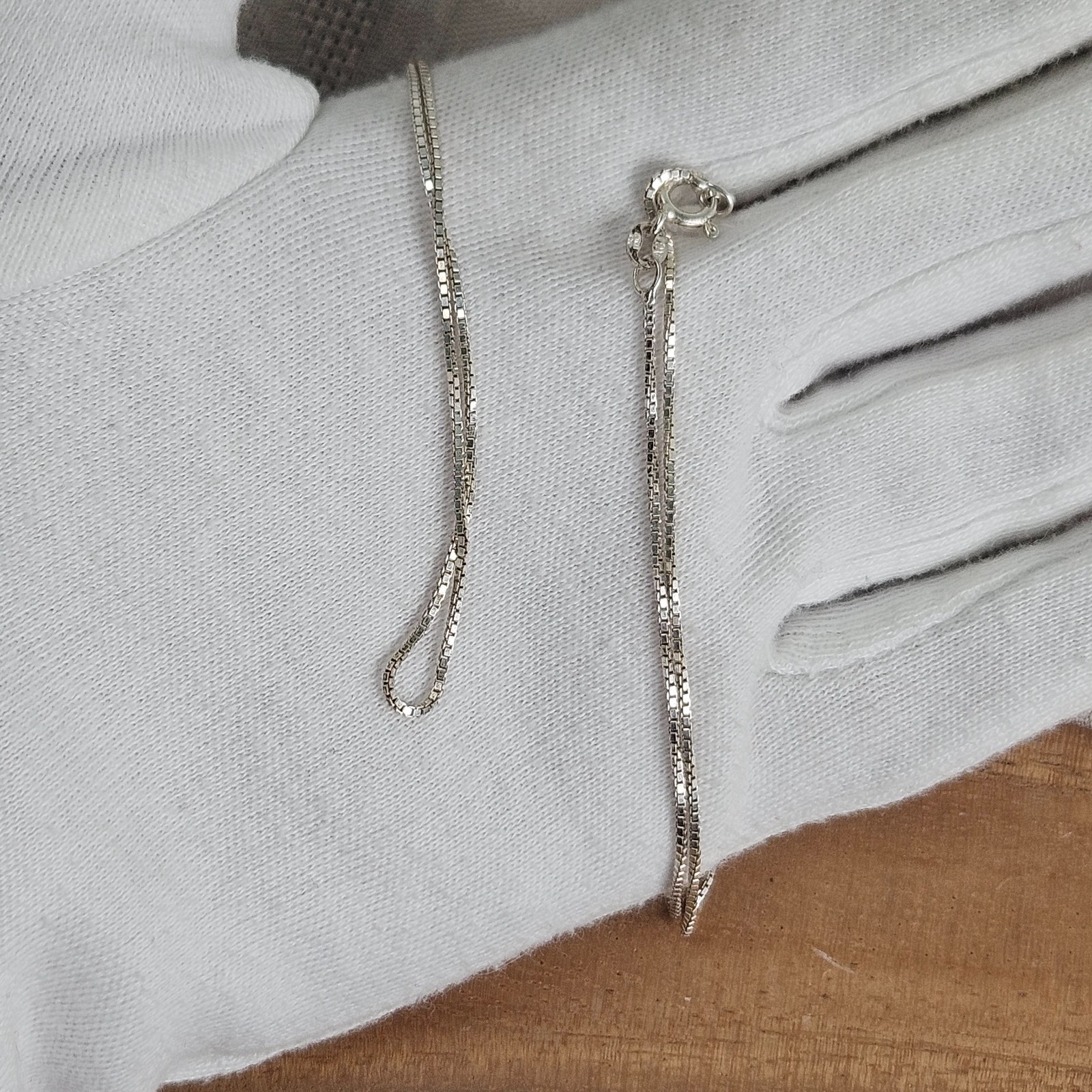 Vintage Sterling Silver 925 Rounded Box Chain 22″ AGI Necklace Italy Spring Ring