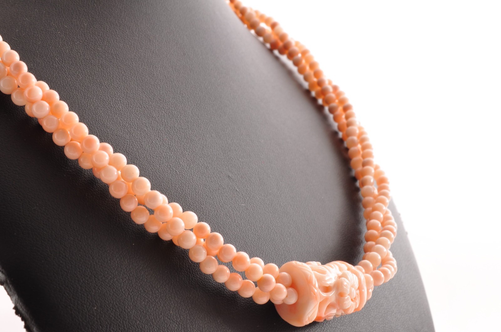14k gold clasp pink coral necklace carved “cherry blossoms” Certification box.