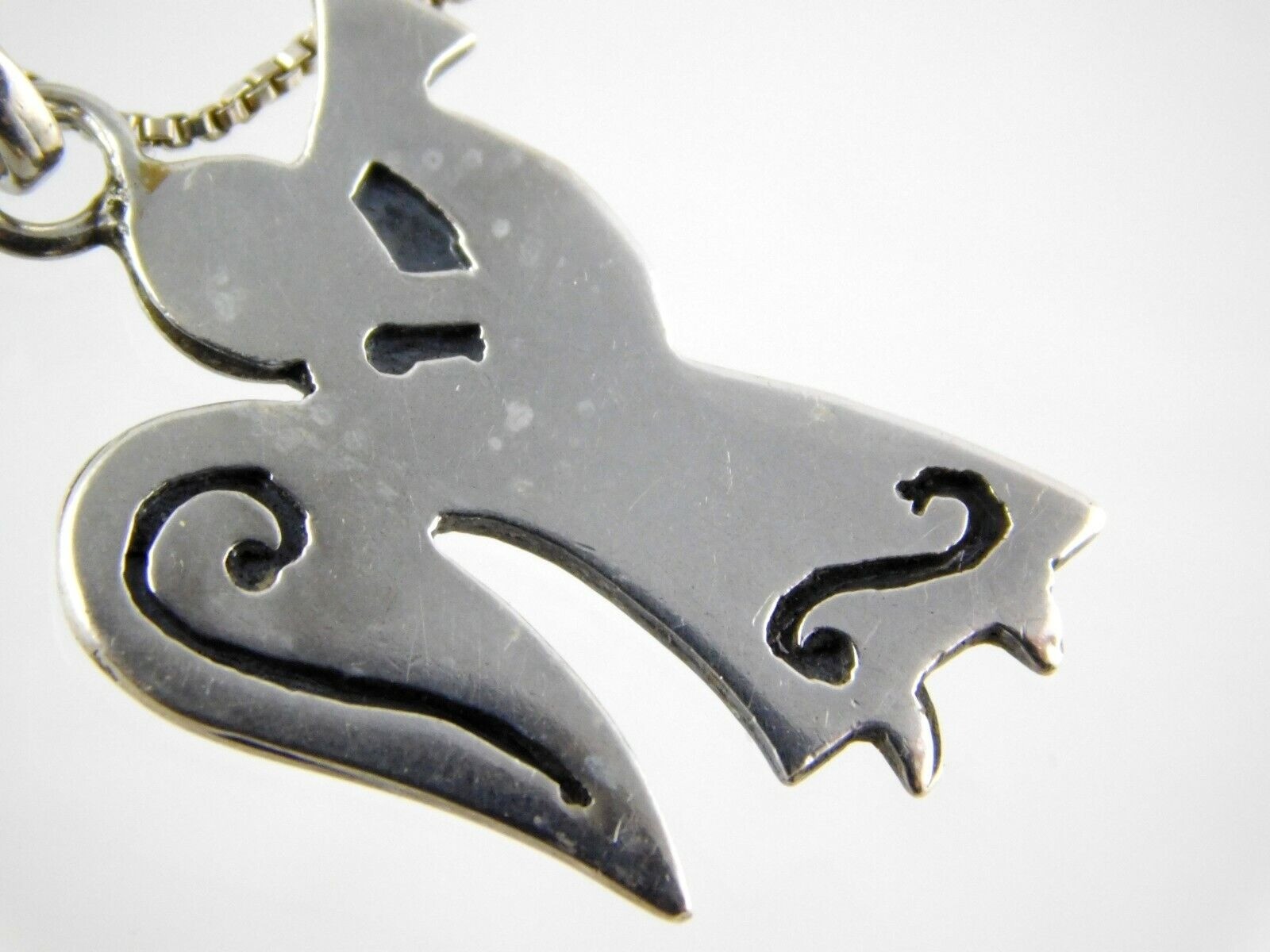 Sterling Silver Trumpeting Angel Pendant Necklace 18.5 Inches 5.2 Grams 925