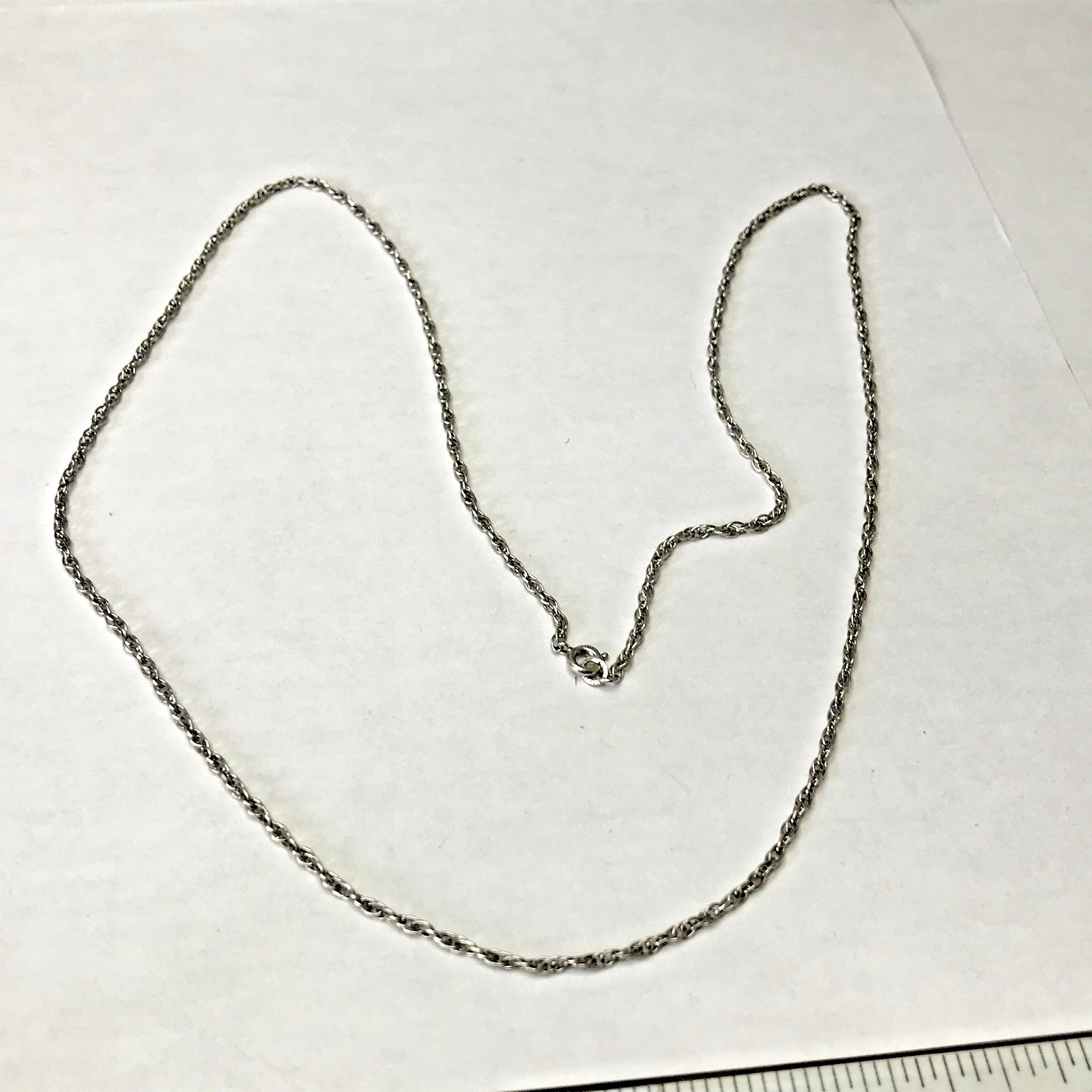 Vintage Sterling Silver Necklace 24” 2mm Twist Rope Wheat 4.85grams (Z14)