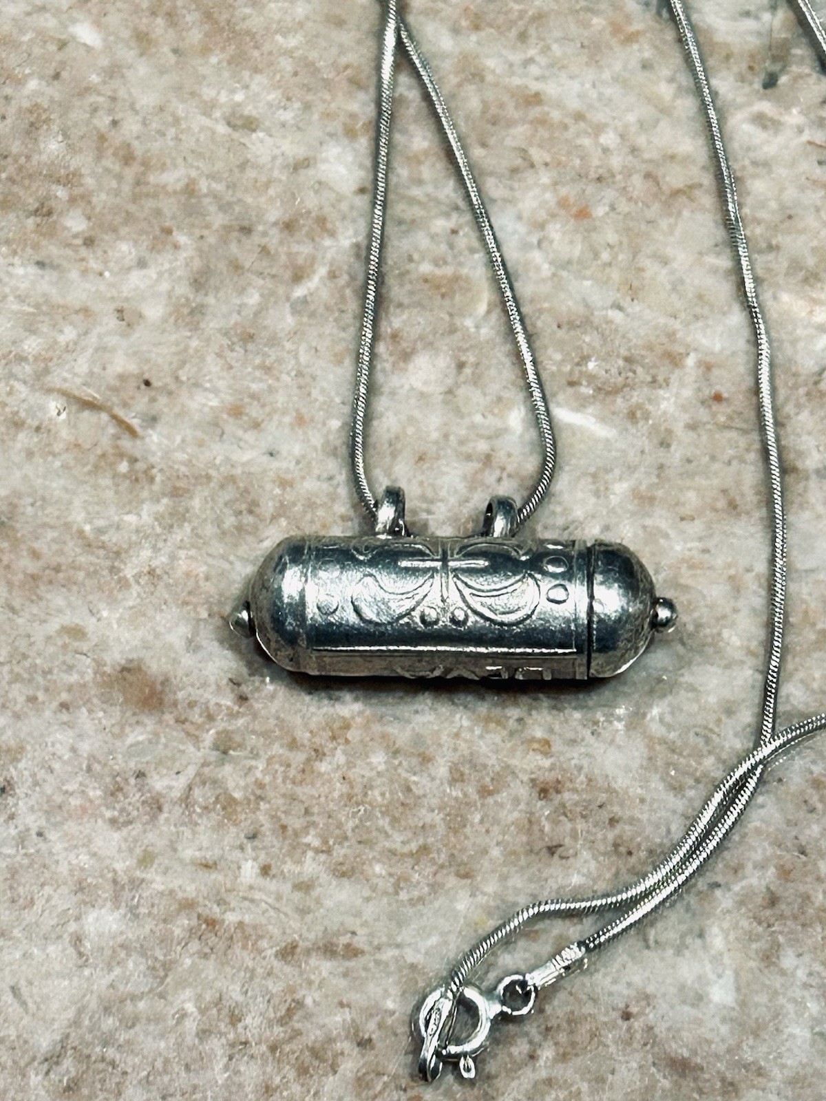 Sterling Silver Divine Protection Amulet Pendant Necklace 5.88 Grams 18”