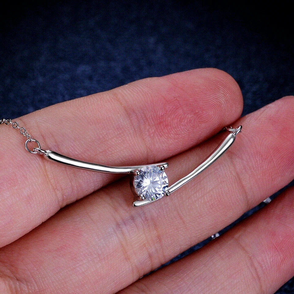 1.50 Ct Round Cut Real Moissanite Women’s Pendant Necklace 14k White Gold Plated
