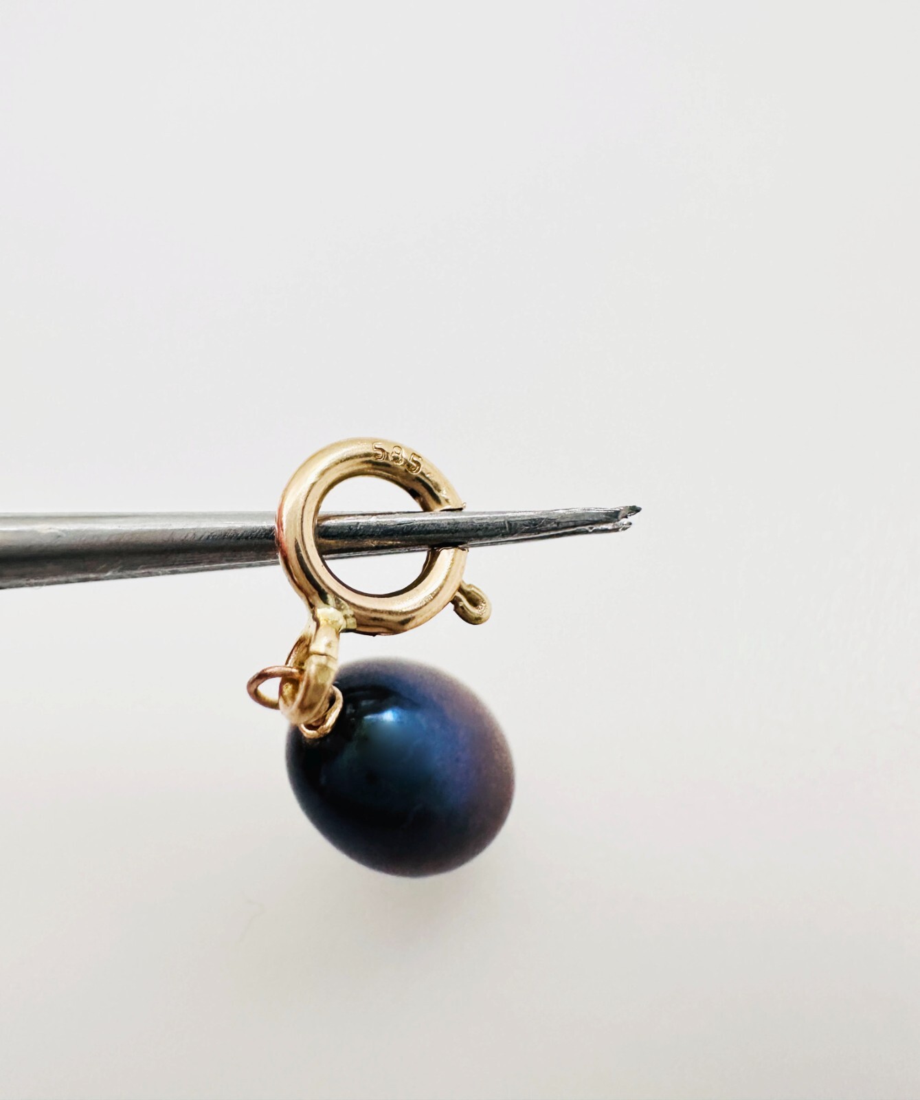 14K Solid Yellow Gold Dangle 6mm Mini Peacock Pearl Charm Pendant w/Spring Clasp