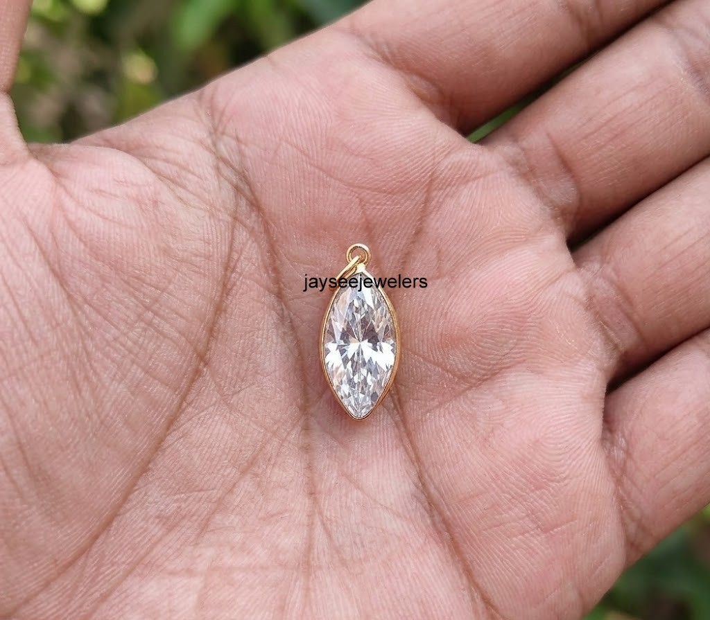 925 Solid Silver Moissanite Pear Shape Unique Fine Charm Jewelry For Anniversary