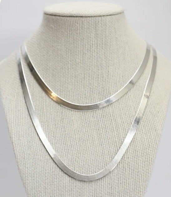 Made In Italy Sterling Silver Herringbone Chain Necklace 30”Signed DNT , 17.3 G