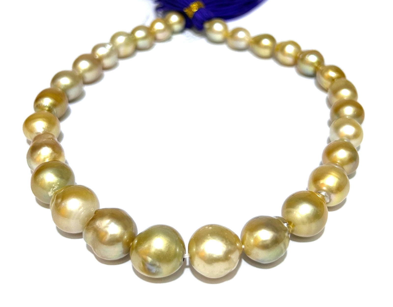 Giant 11 – 17.3mm 28 pcs South Sea Multi Gold Oval Baroque Pearl 16″ Strand