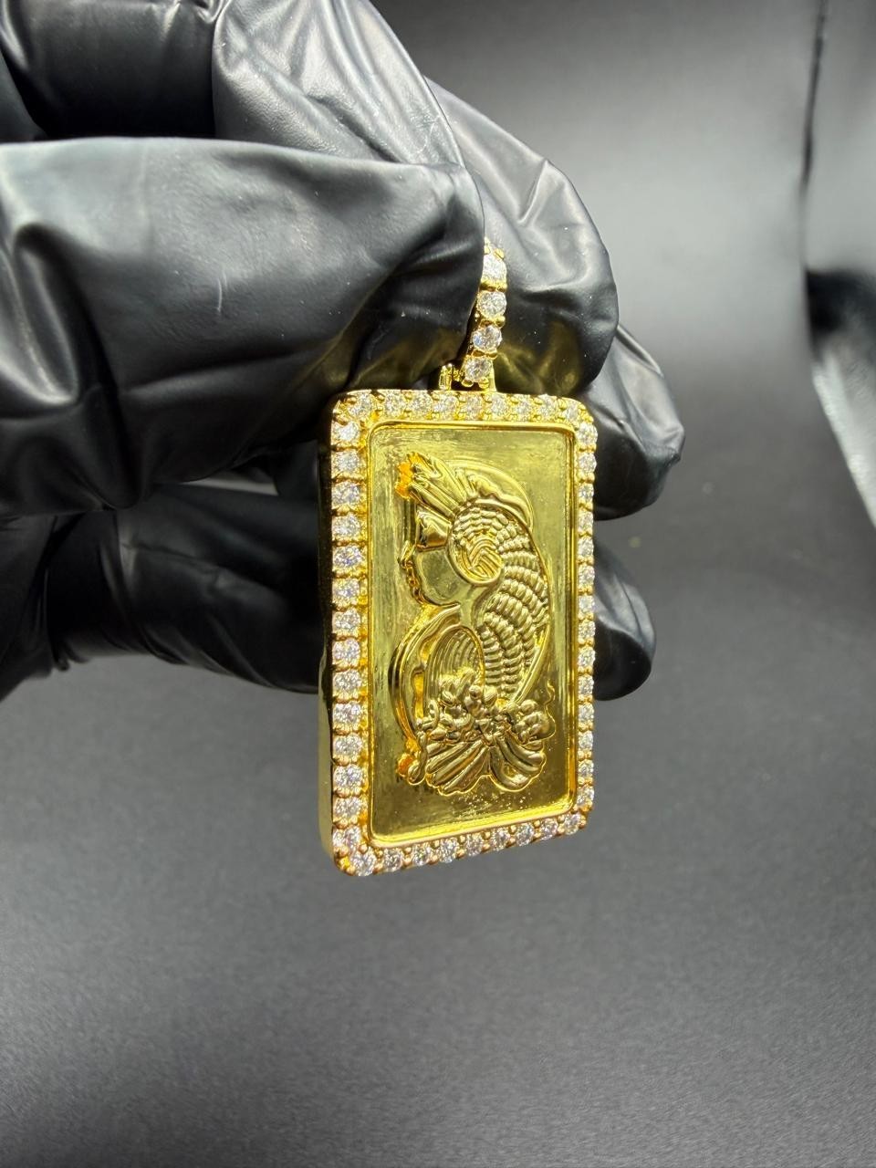2Ctw Round Real Moissanite Fortuna Swiss Gold Bar Pendant 14K Yellow Gold Plated