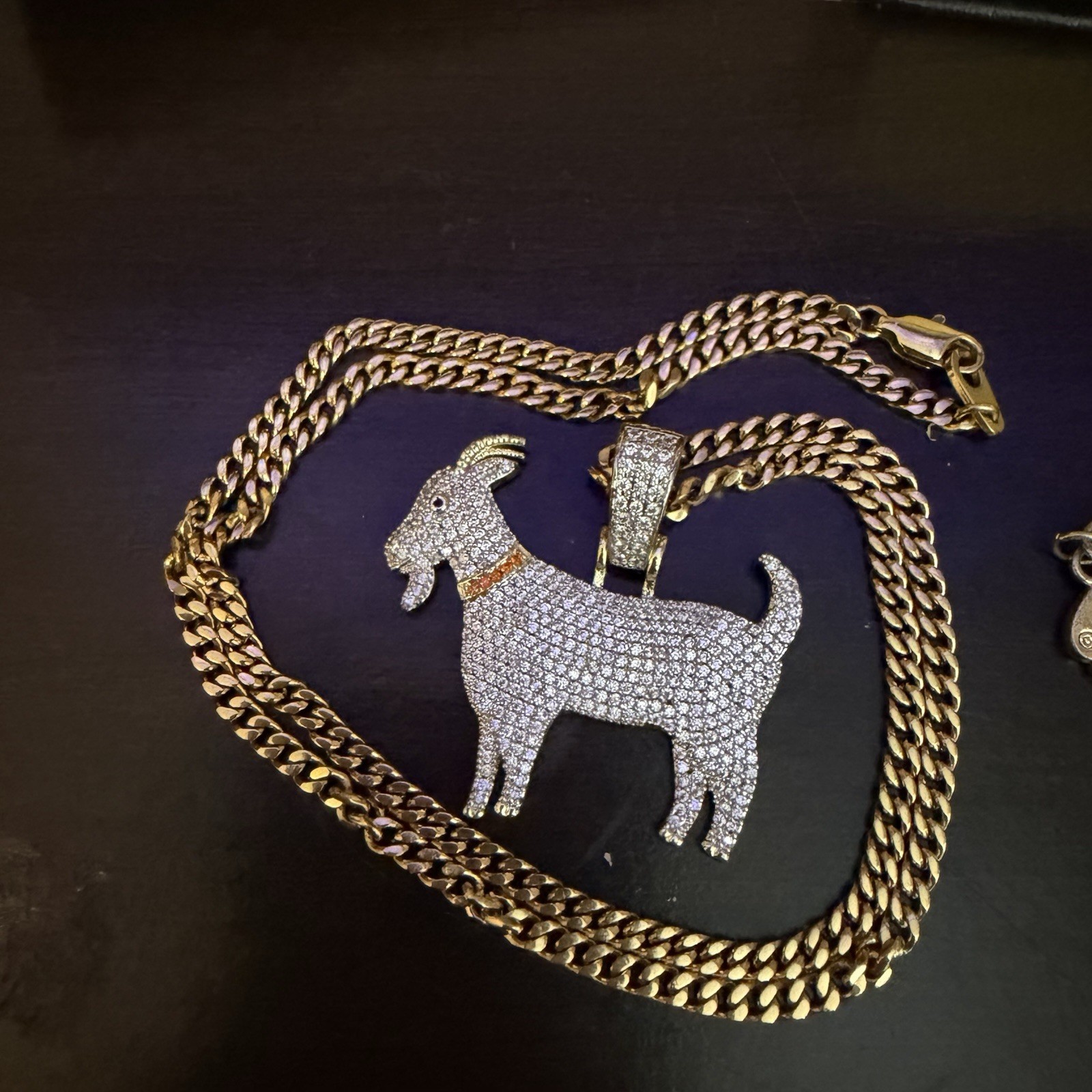 GLD Goat Chain Pendant Necklace 18K Gold With A Spongebob Chain ￼